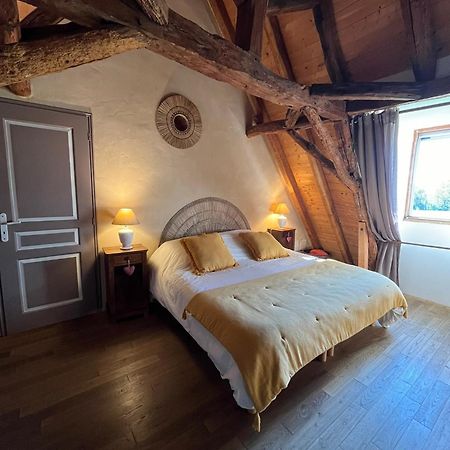 Chambre D'Hotes La Ferme De La Croix. Saint-Avit-Senieur Exterior photo